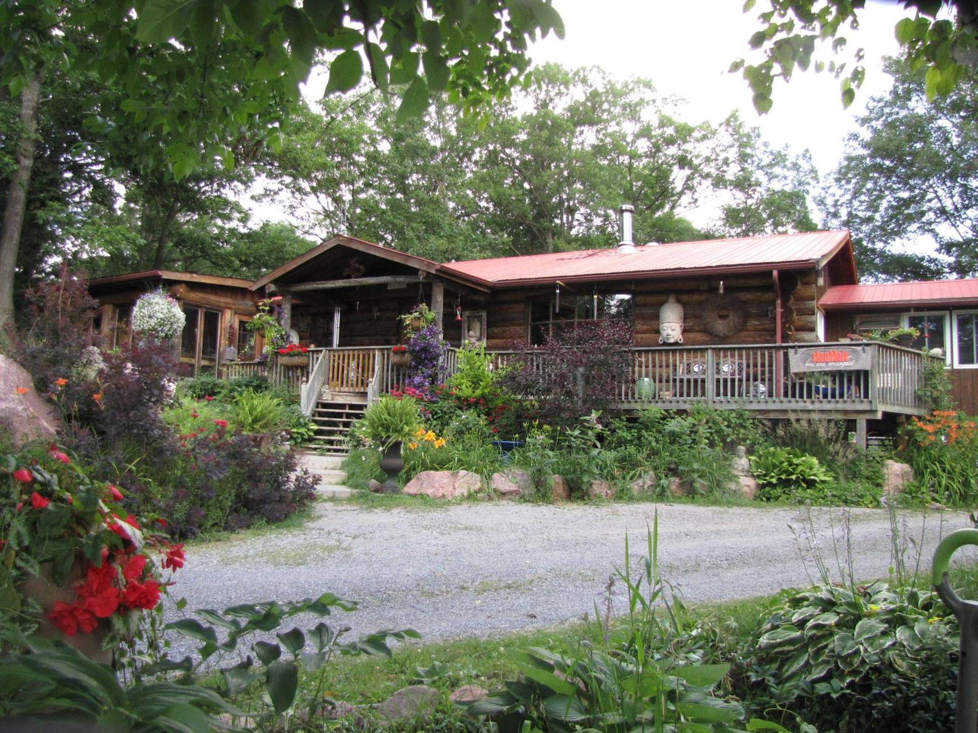Shambhala Bed And Breakfast Buckhorn 외부 사진